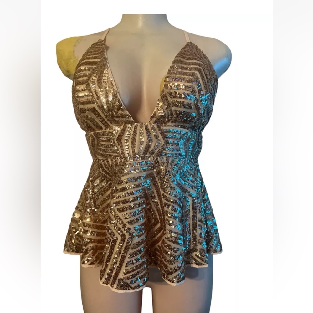 Forever 21 top womens séquin spaghetti strap club size M
